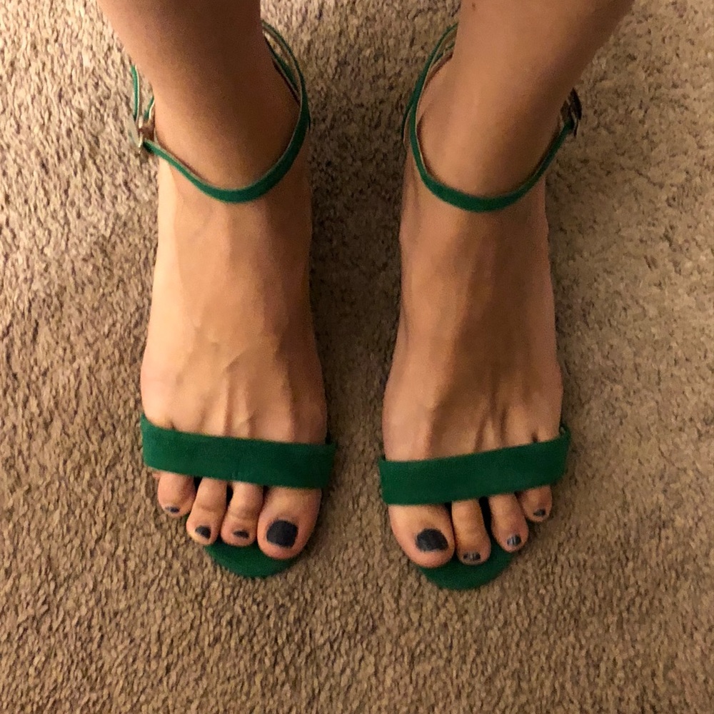 Green sway sandals 1” heel.